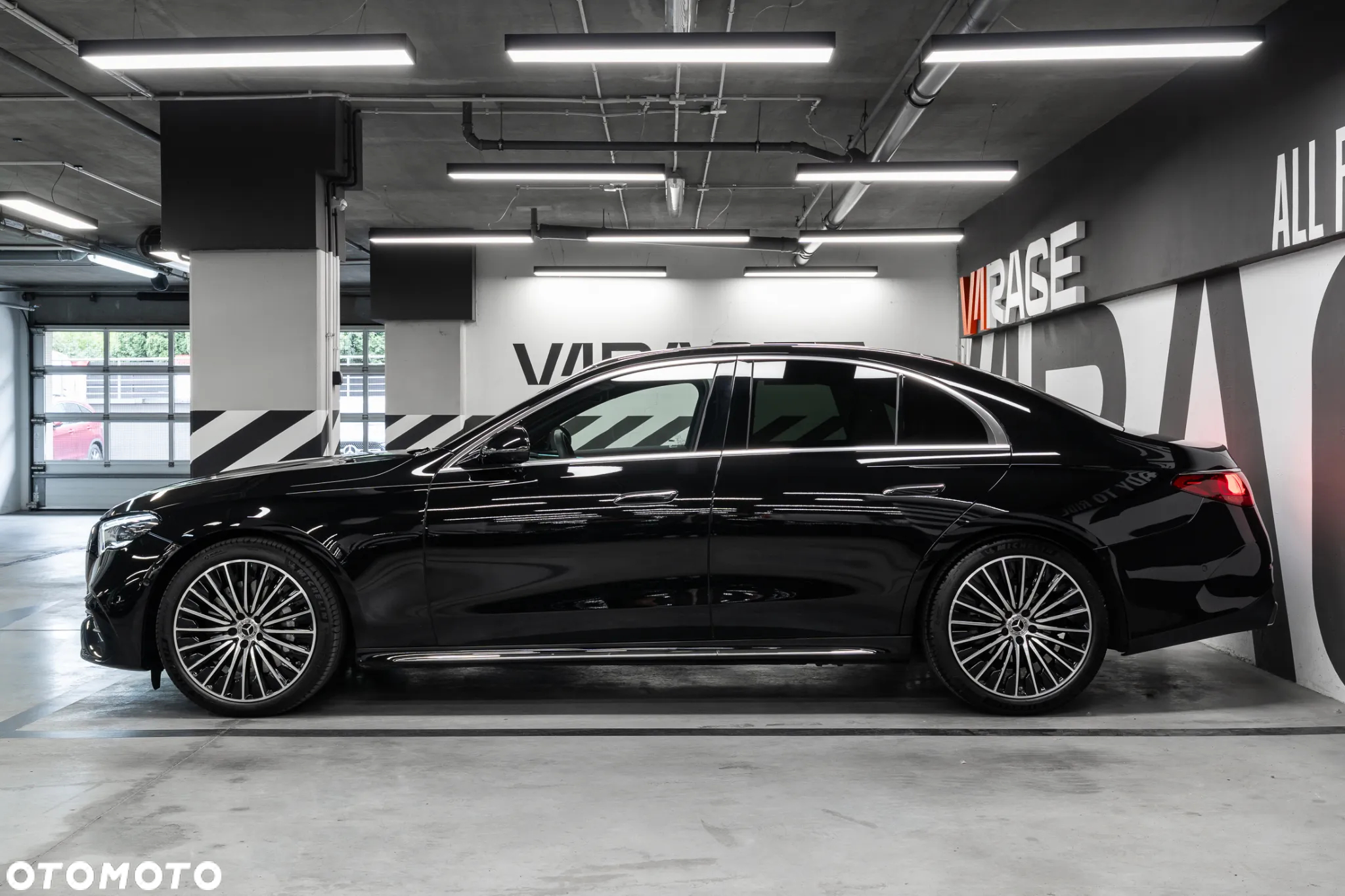 Mercedes-Benz Klasa E 220 d 4-Matic AMG - 4