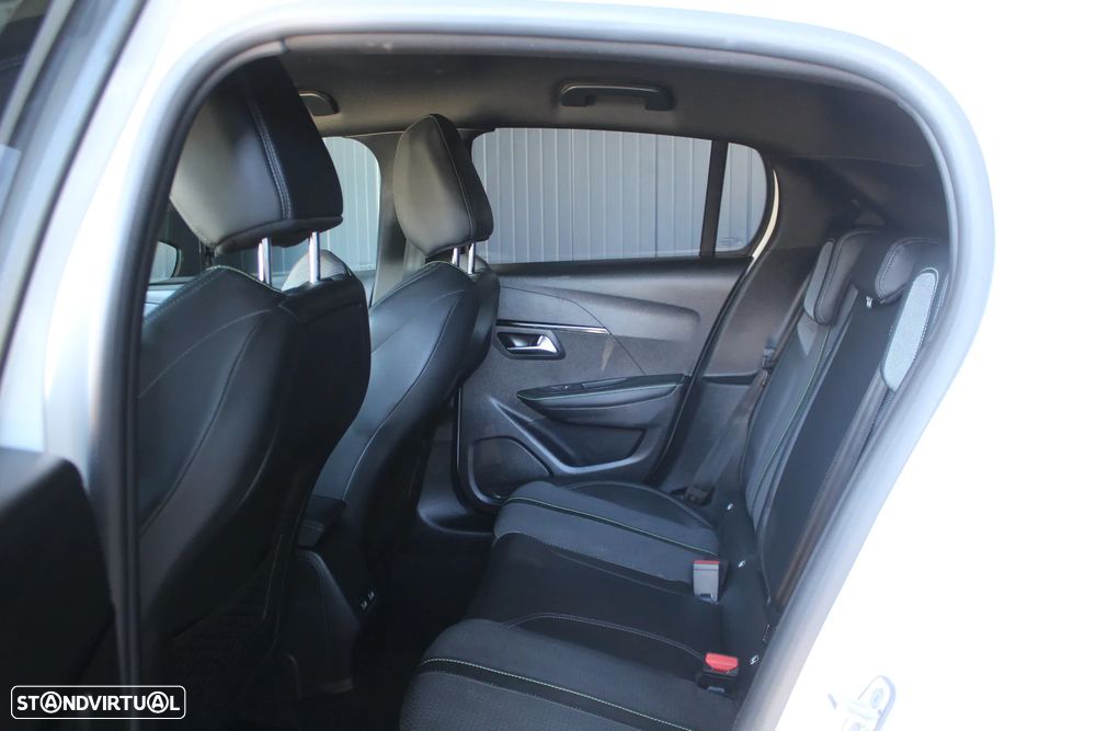 Peugeot 208 PureTech 100 EAT8 GT Pack - 21