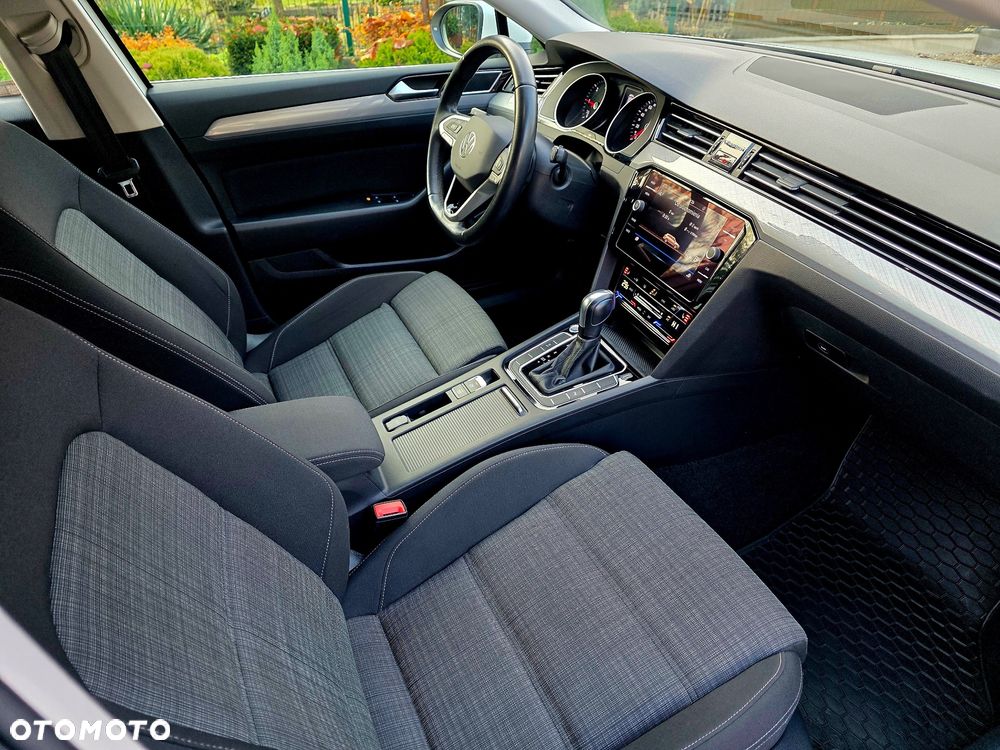 Volkswagen Passat 2.0 TDI EVO Business DSG - 27