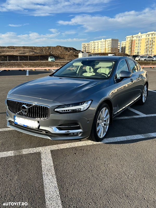 Volvo S90 - 1
