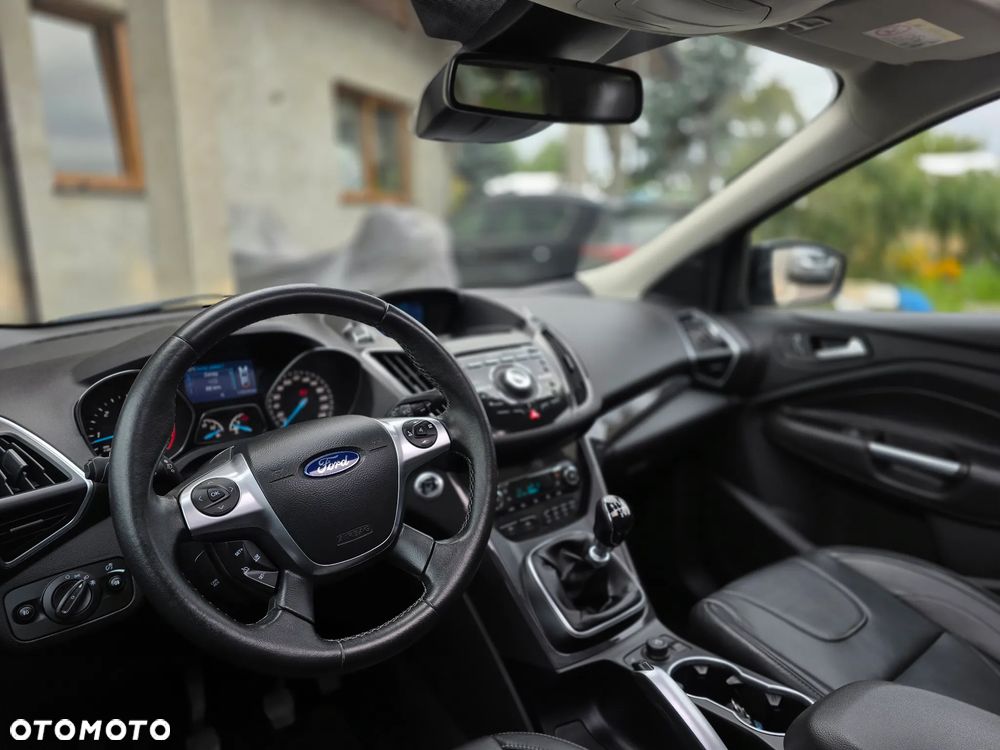 Ford Kuga - 26