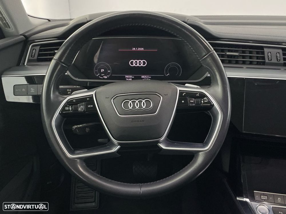 Audi e-tron 55 quattro Advanced — fotografia 14