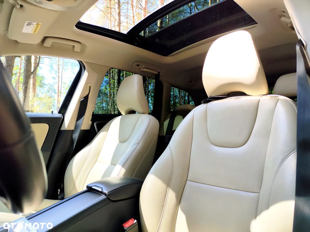 Volvo XC 60 T5 Geartronic Momentum - 22