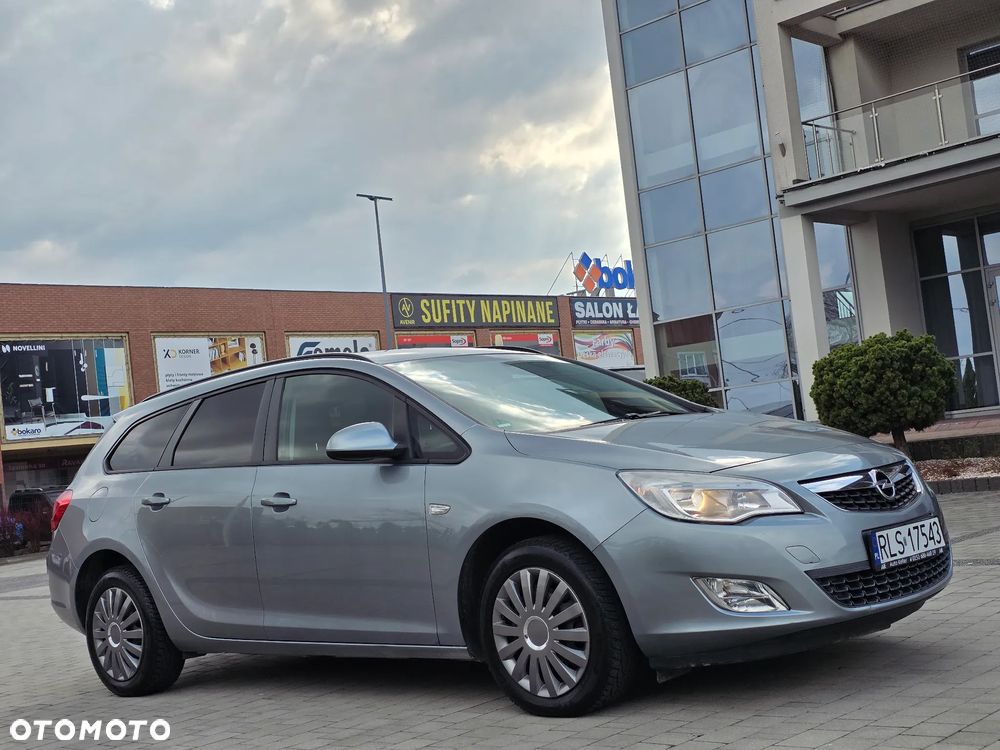 Opel Astra 1.4 T Cosmo - 4