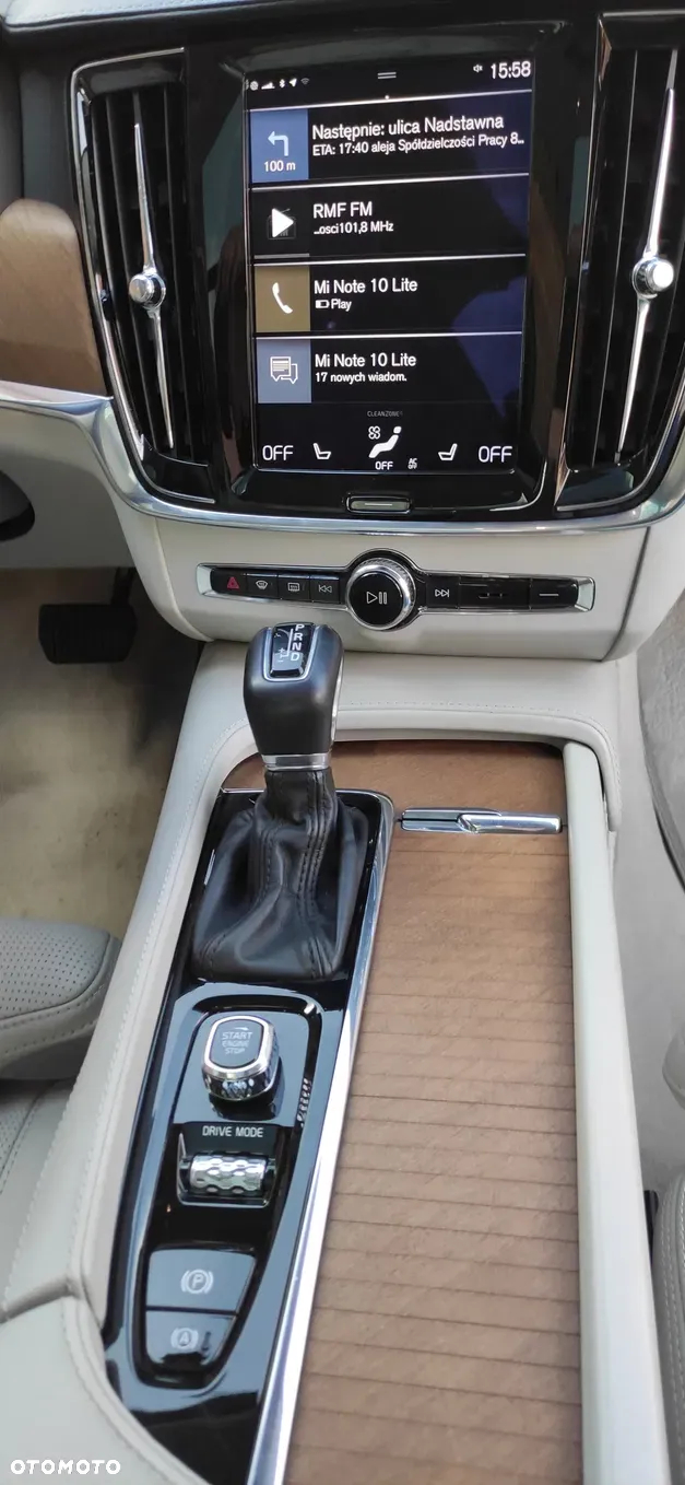 Volvo V90 - 24