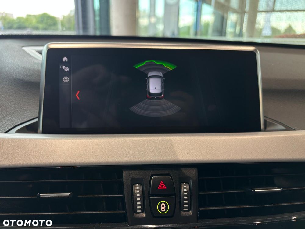 BMW X1 sDrive18i Advantage - 19