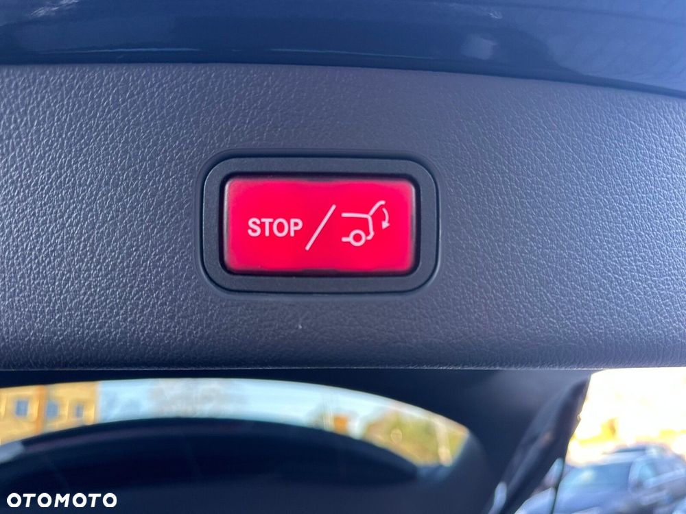 Mercedes-Benz GLC - 11