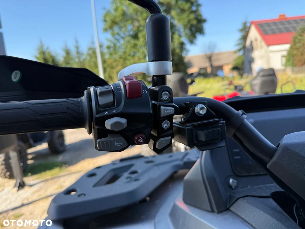 QJMOTOR SFA 1000 - 4