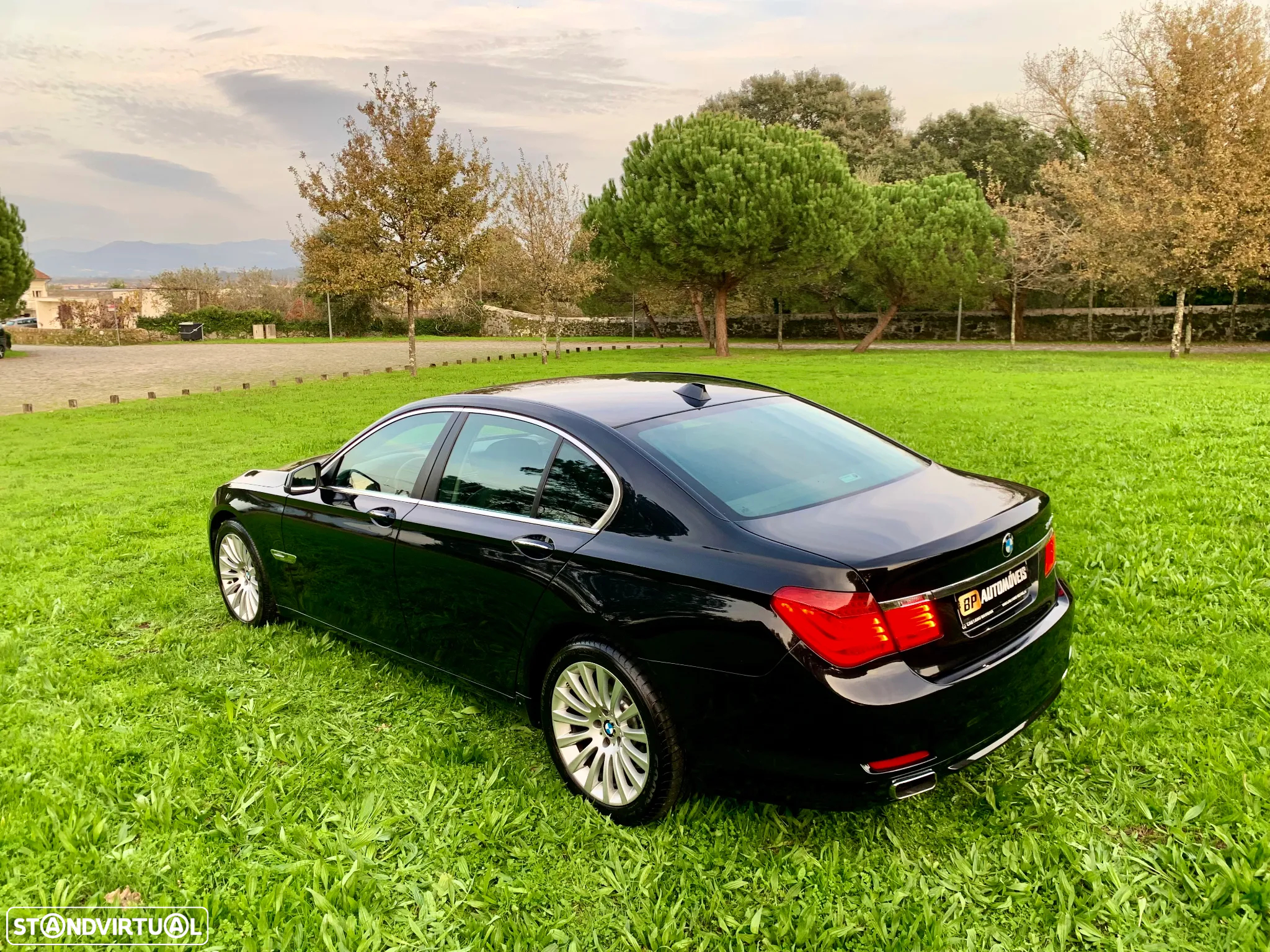 BMW 740 d Pack M - 19