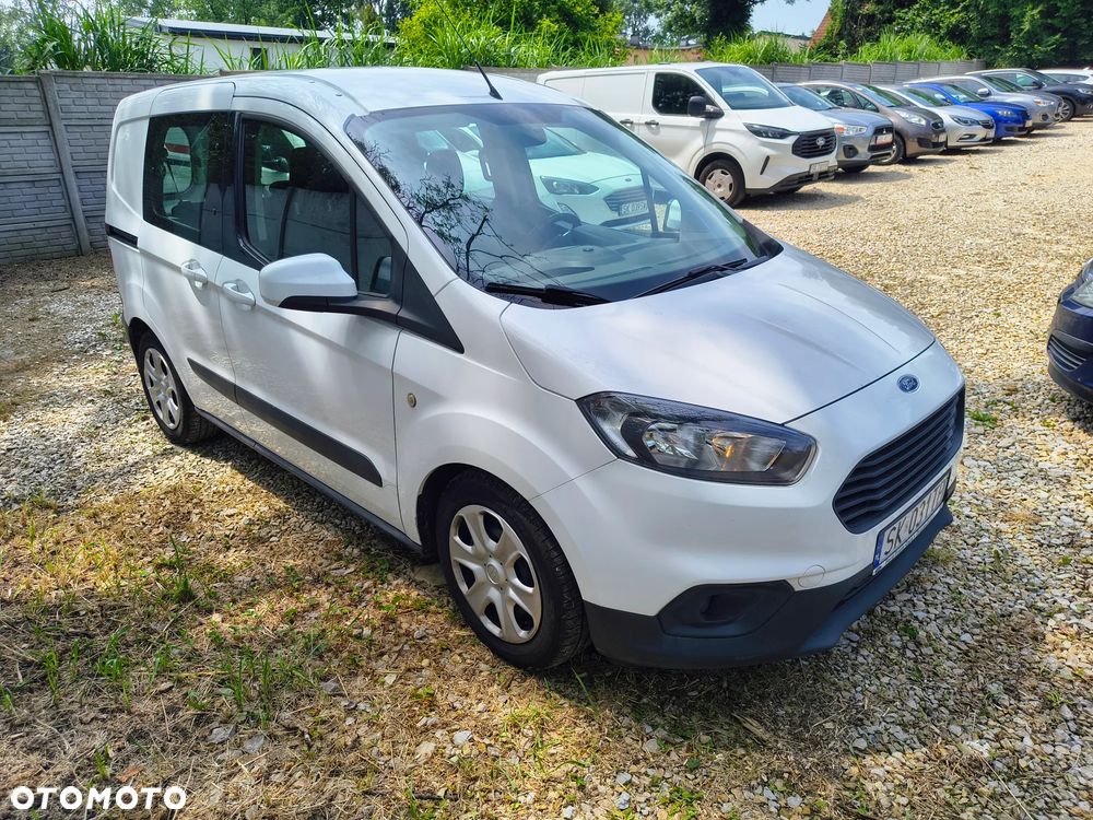 Ford Transit Courier - 1