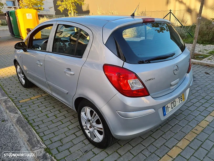 Opel Corsa 1.2 Enjoy - 4