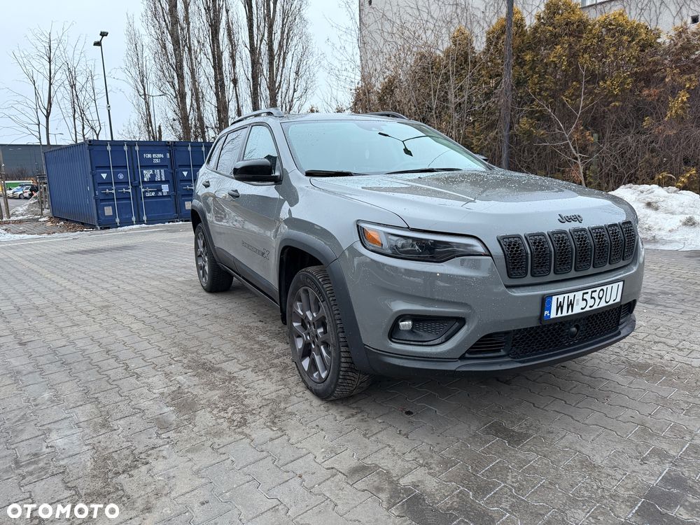 Jeep Cherokee - 7