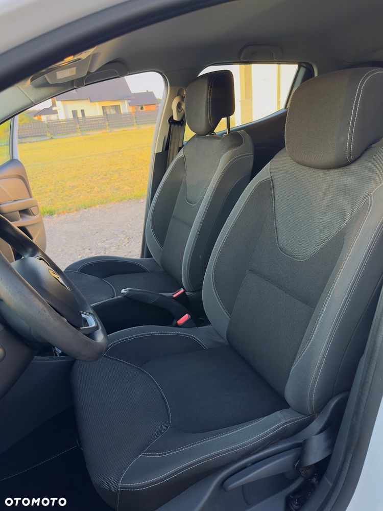 Renault Clio - 15