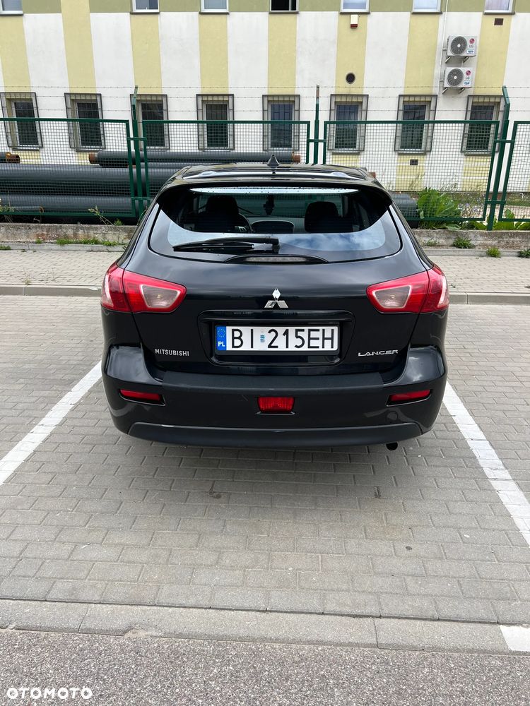 Mitsubishi Lancer 1.6 Intense - 8