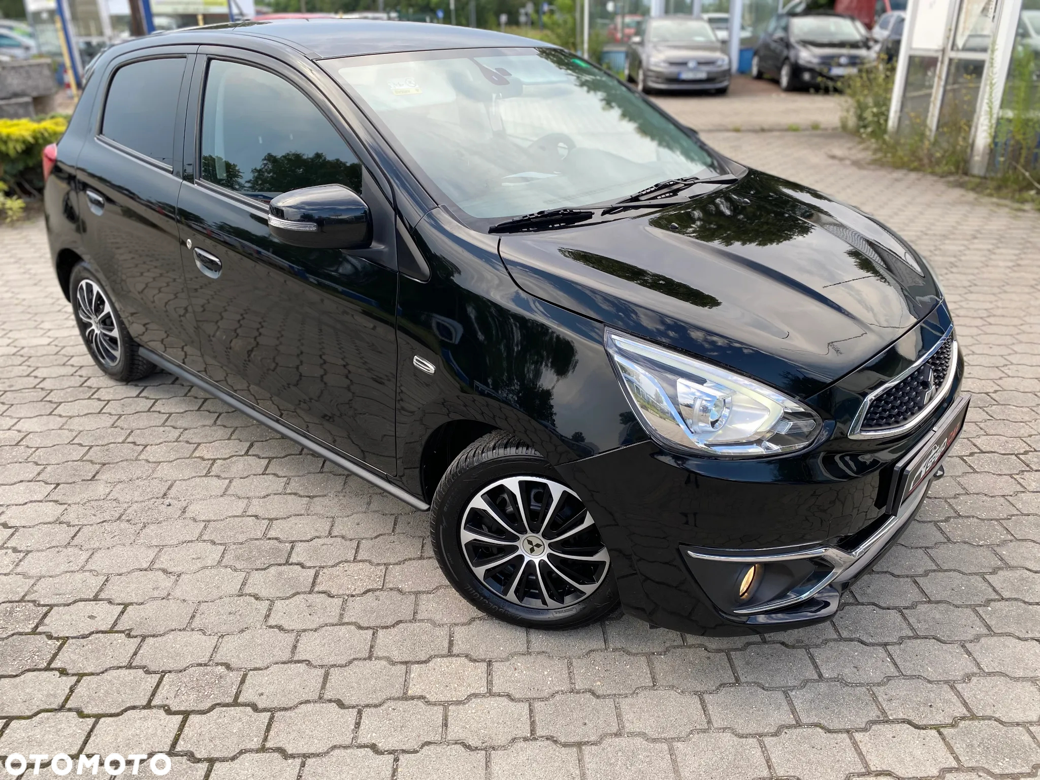 Mitsubishi Space Star 1.2 AS&G Intense - 5