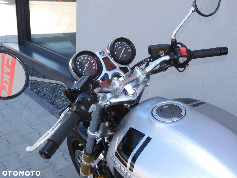 Honda CB - 28