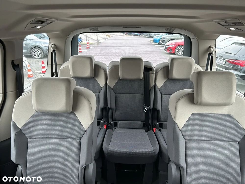 Volkswagen Multivan 2.0 TDI L2 Family DSG - 16