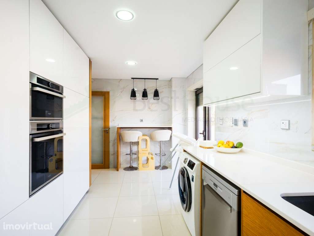 T3 Queluz com Terraço , garagem e suite. - Grande imagem: 2/34