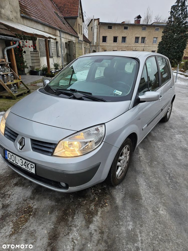 Renault Scenic - 1