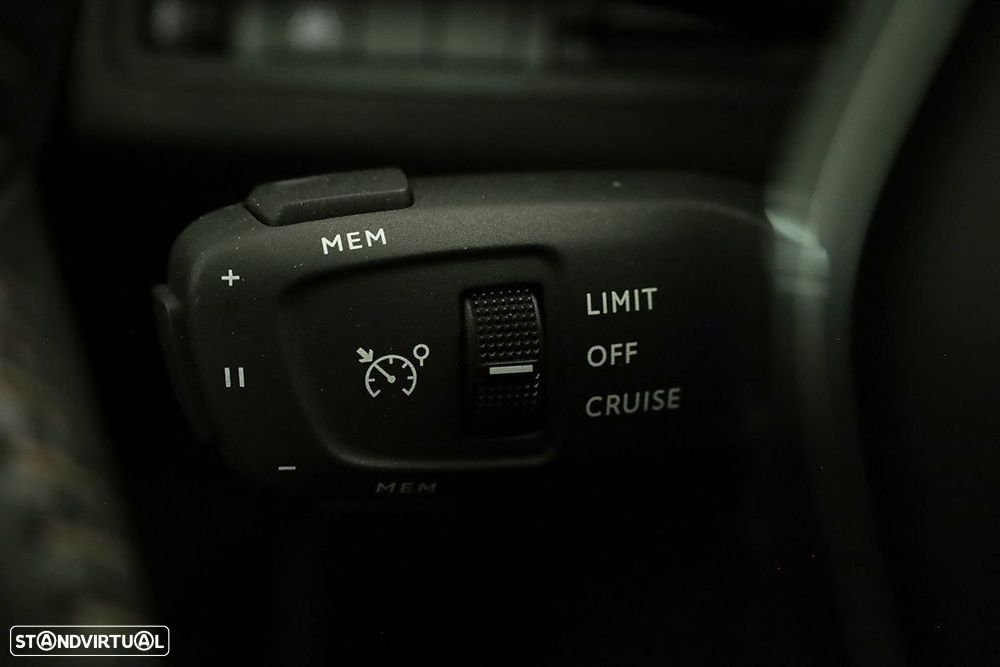 Peugeot 3008 1.2 PureTech Allure Pack - 18