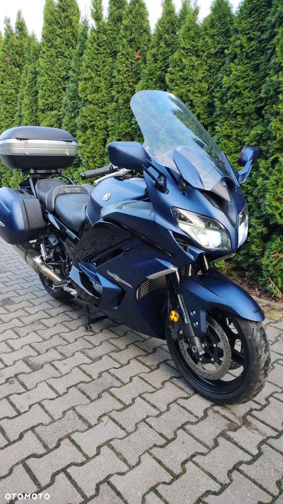 Yamaha FJR - 2