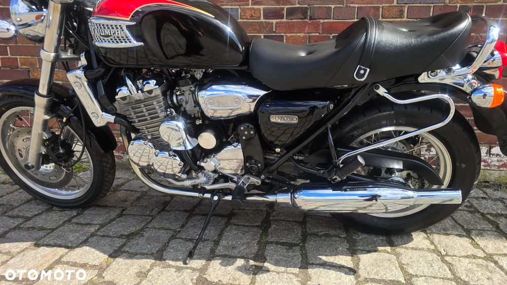 Triumph Thunderbird - 8