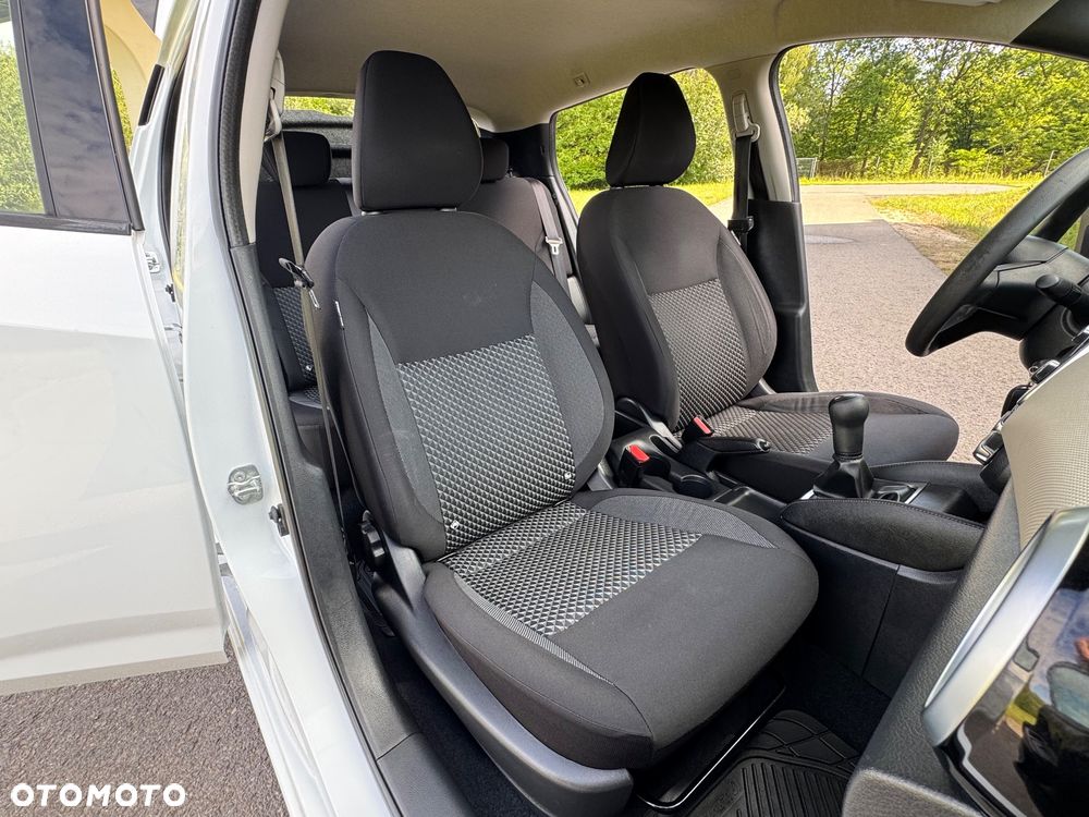 Nissan Micra 1.0 Visia Plus - 25