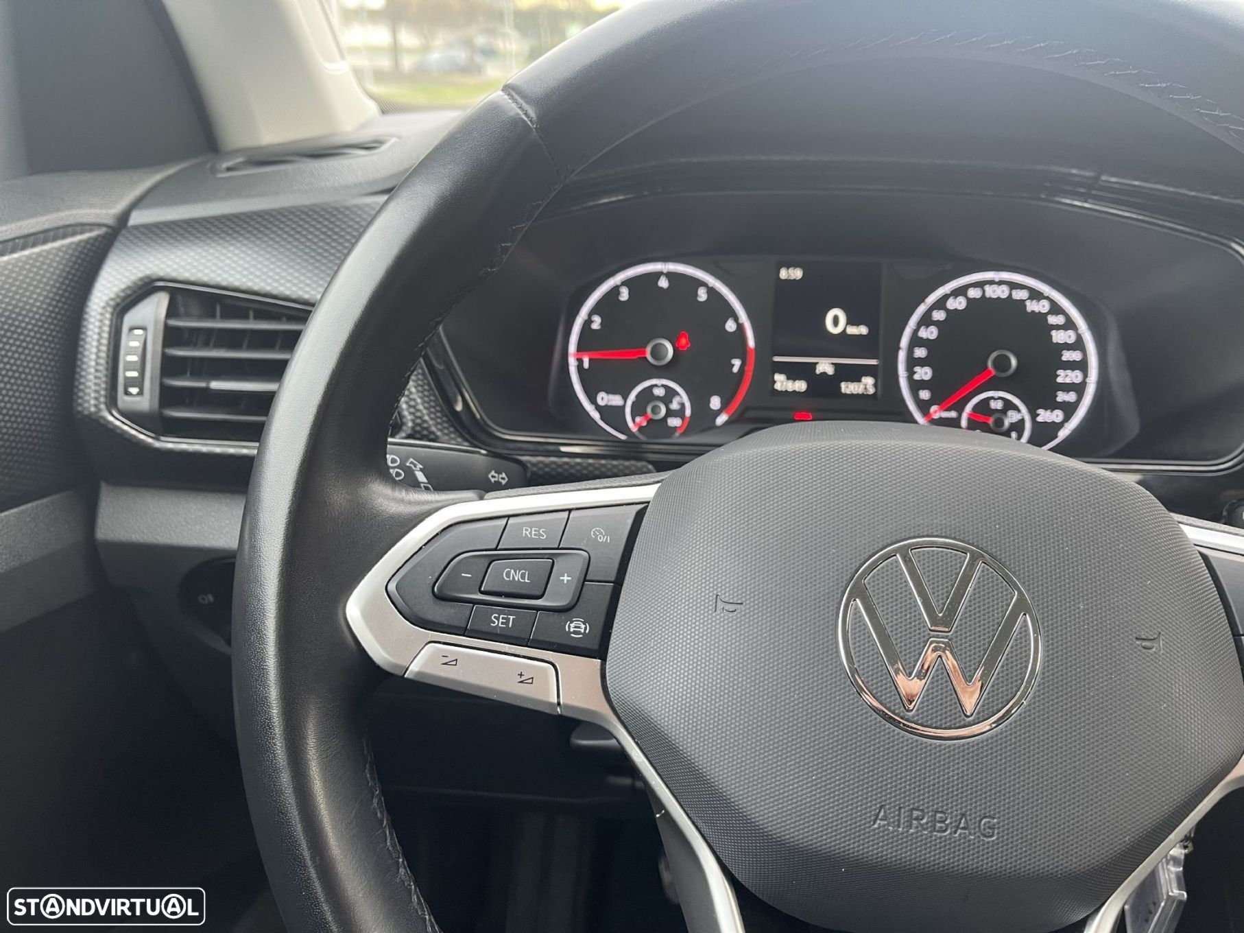 VW T-Cross 1.0 TSI Life - 16