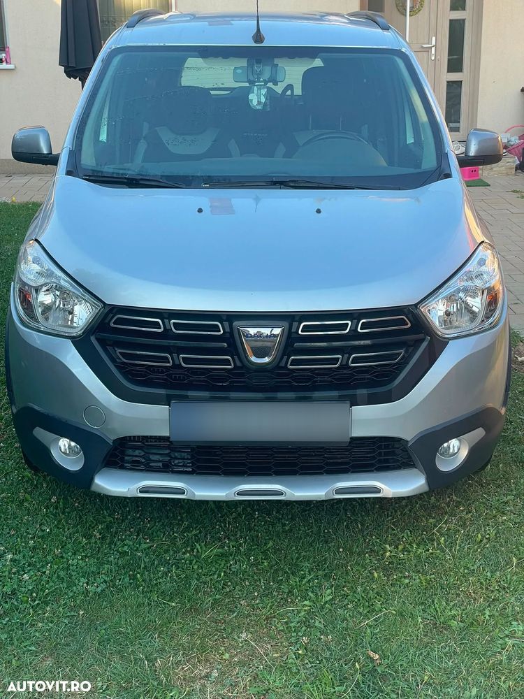 Dacia Lodgy TCe 130 GPF Stepway - 3