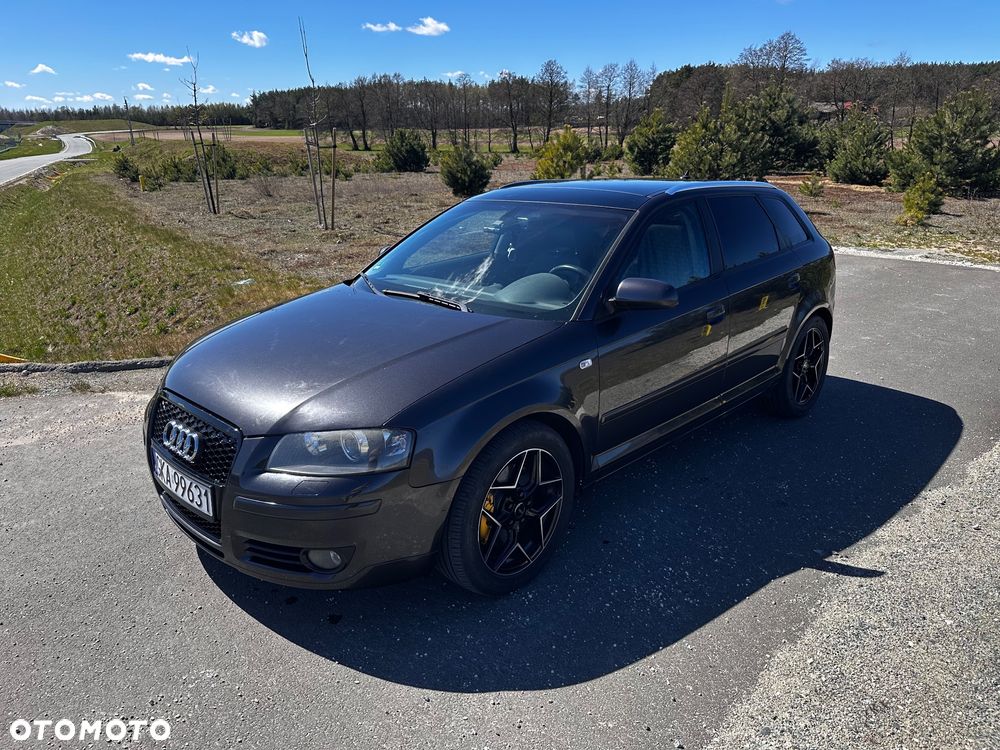 Audi A3 Sportback 2.0 TDI DPF (DSG) S tronic Ambiente - 1