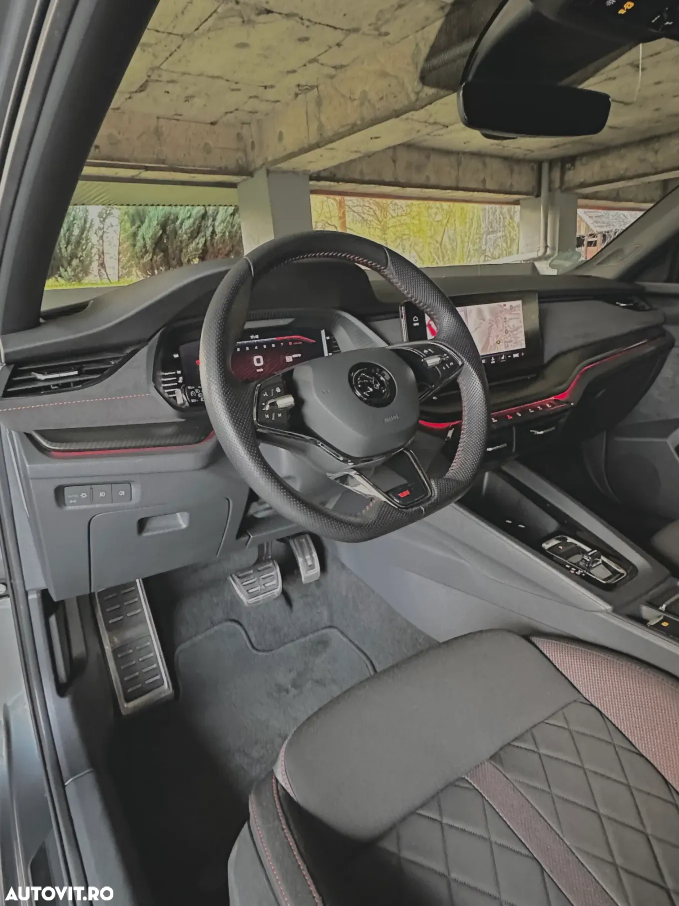 Skoda Octavia 2.0 TSI DSG RS - 13