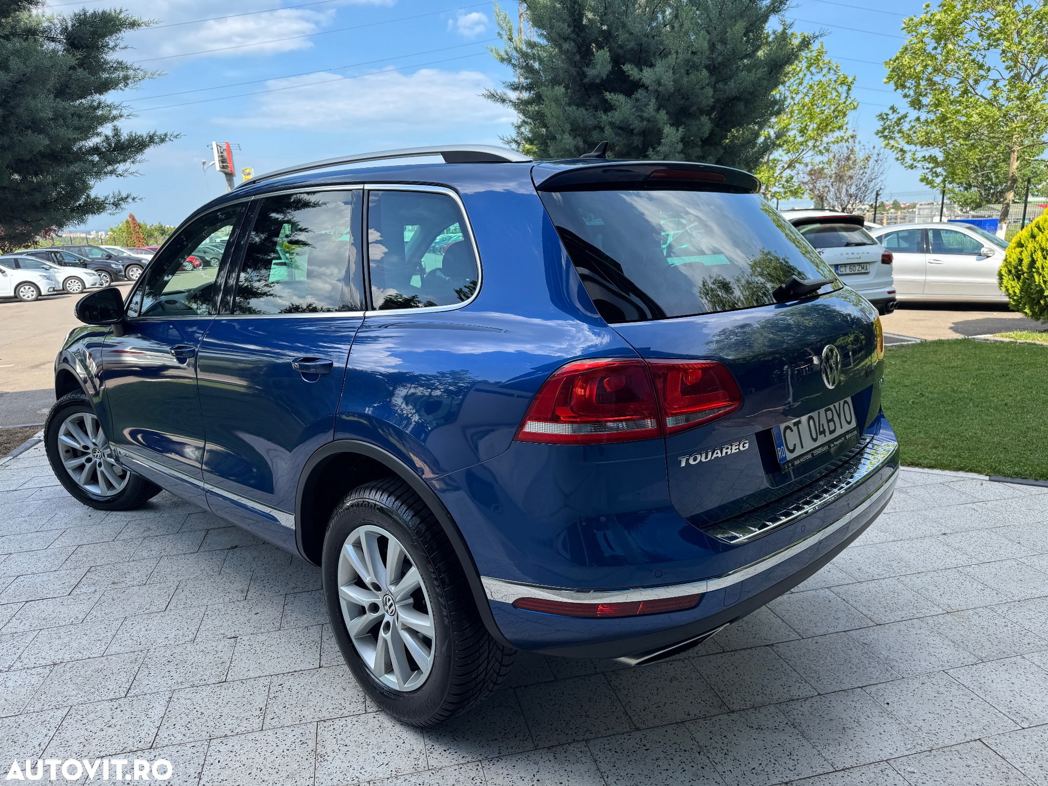 Volkswagen Touareg - 17