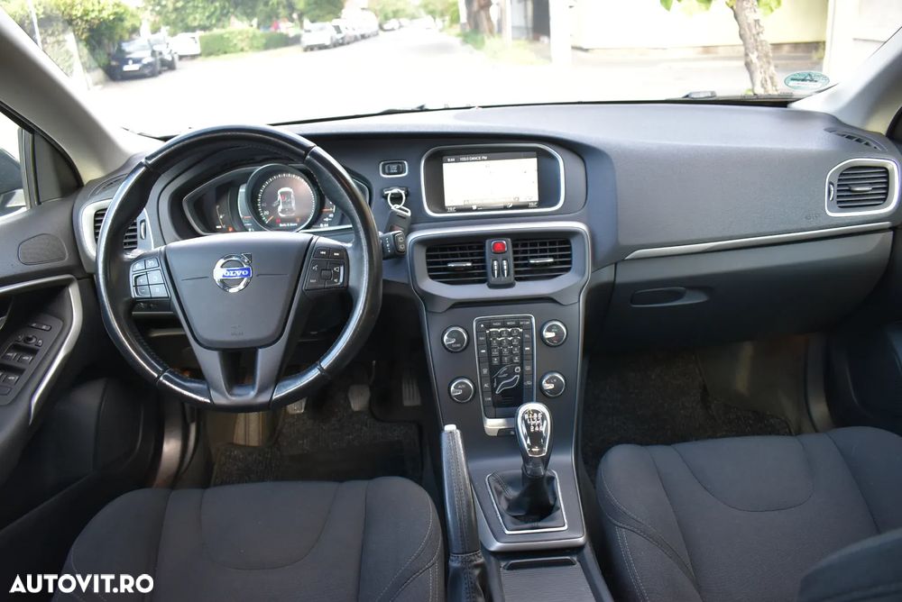 Volvo V40 D2 - 5