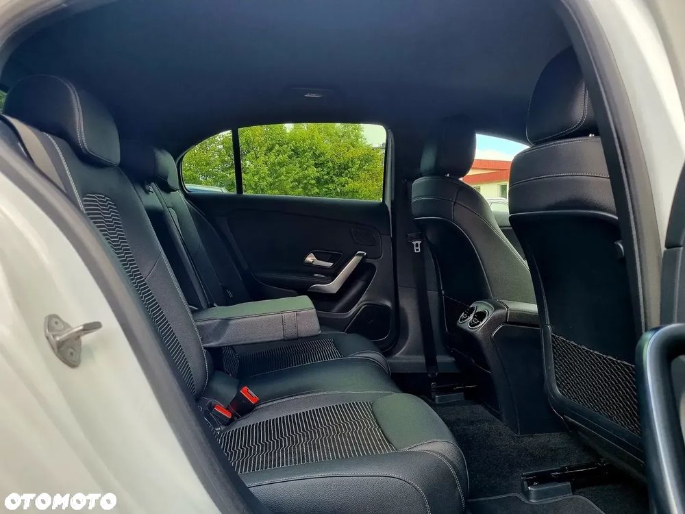 Mercedes-Benz Klasa A 180 d 7G-DCT - 13