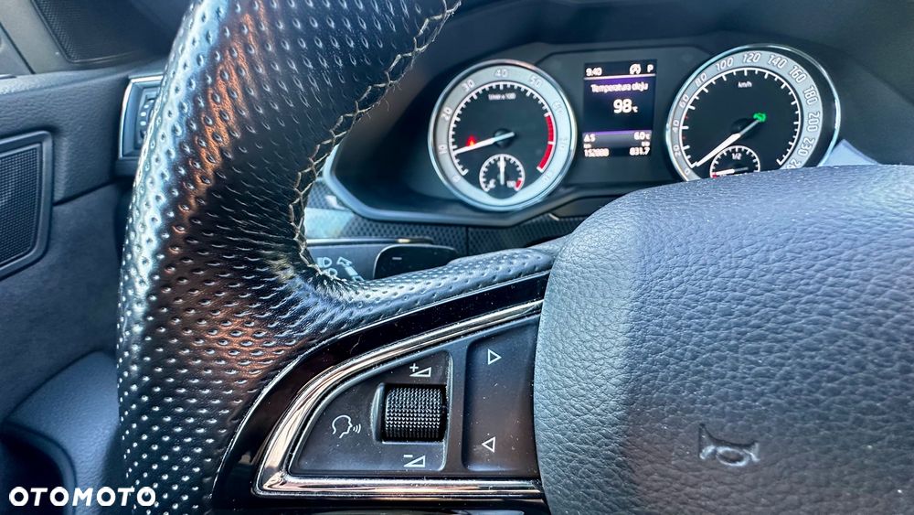 Skoda Superb 2.0 TSI DSG SportLine - 31