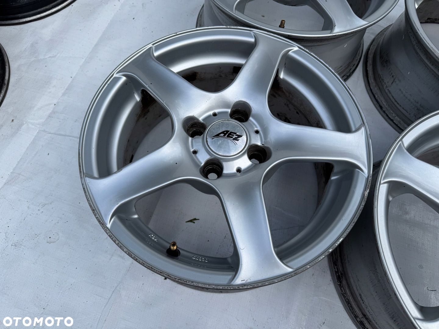 Felgi AEZ Renault 4x100 6,5J 15" ET38 653 - 5