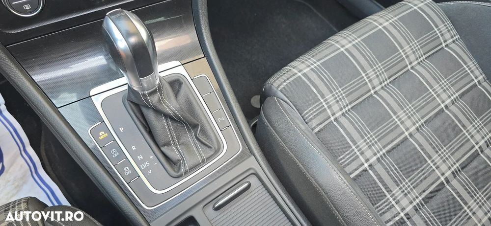 Volkswagen Golf GTD (BlueMotion Technology) DSG - 23