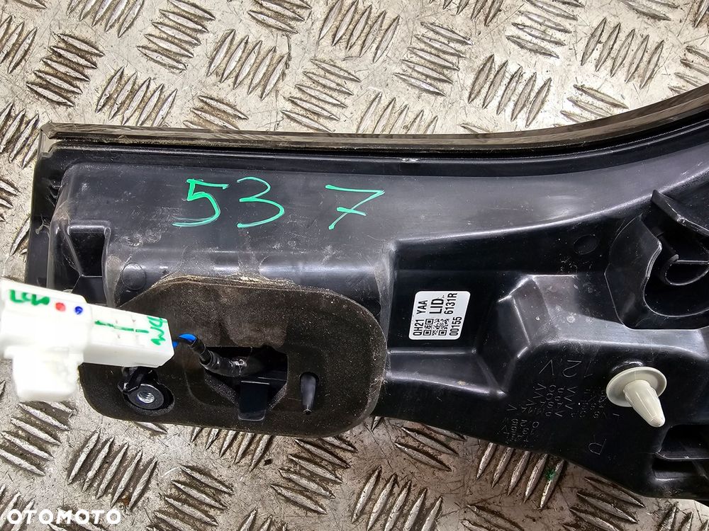 suzuki sx4 s-cross 21r+ prawa lampa tył w klapę led eu - 4