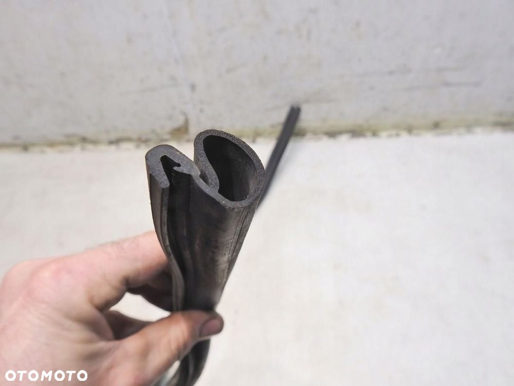 USZCZELKA PODSZYBIA PEUGEOT 207 - 3