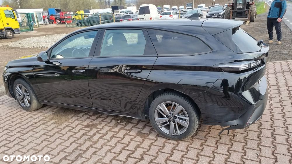 Peugeot 308 BlueHDi 130 EAT8 Allure - 18