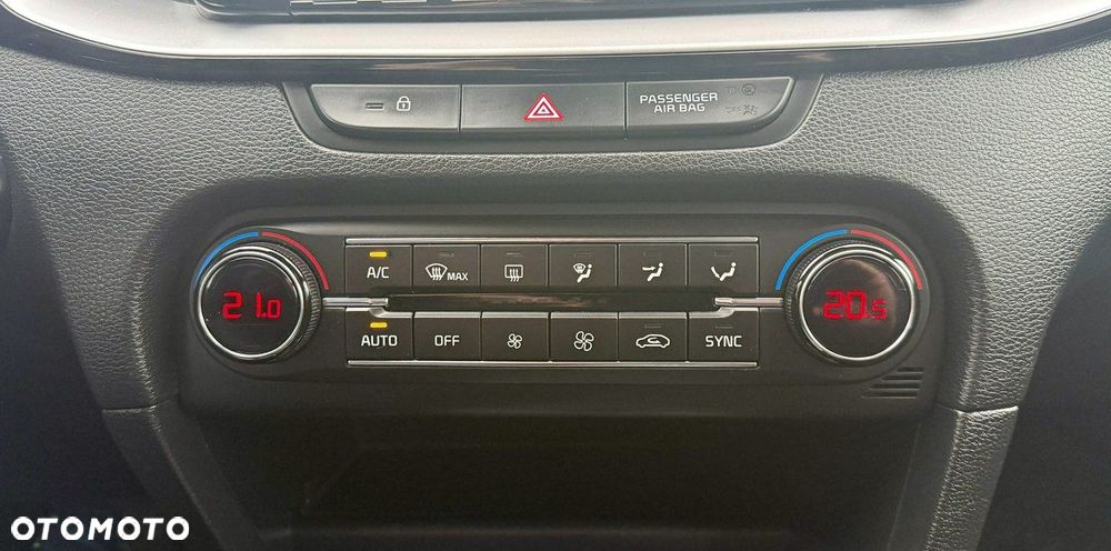 Kia XCeed - 26