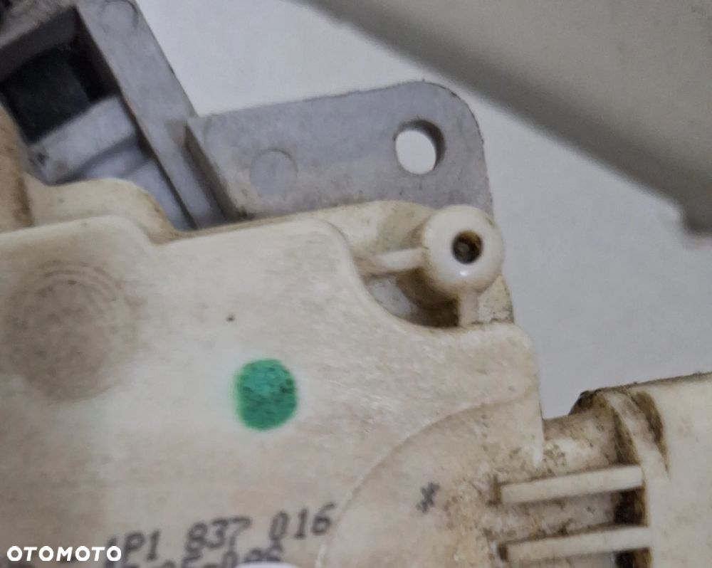 ZAMEK DRZWI PRAWYCH PRZEDNICH - SEAT LEON 2 -EUROPA - 4