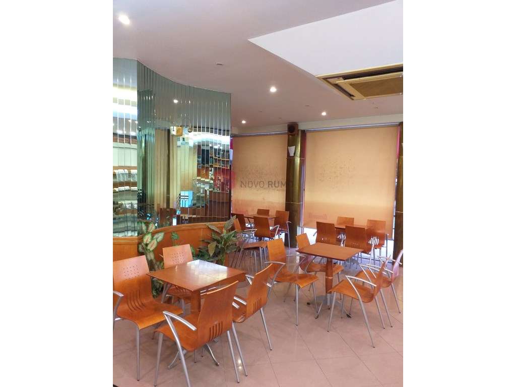 Trespasse de padaria e pastelaria com fabrico próprio em Mafamude, ... - Grande imagem: 5/22