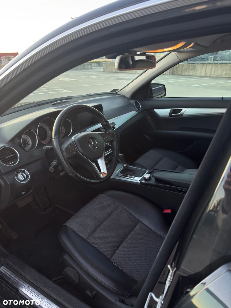 Mercedes-Benz Klasa C 200 (BlueEFFICIENCY) 7G-TRONIC Avantgarde - 8