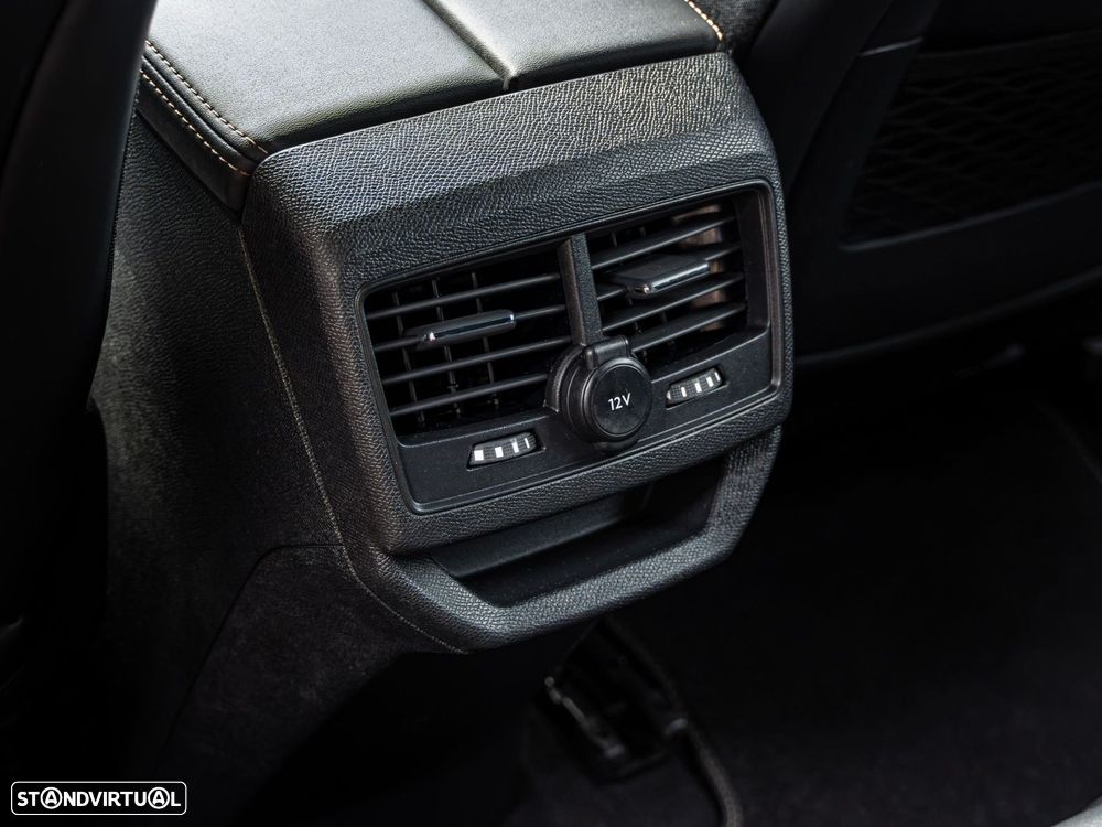 Peugeot 3008 1.5 BlueHDi GT Line EAT8 - 26
