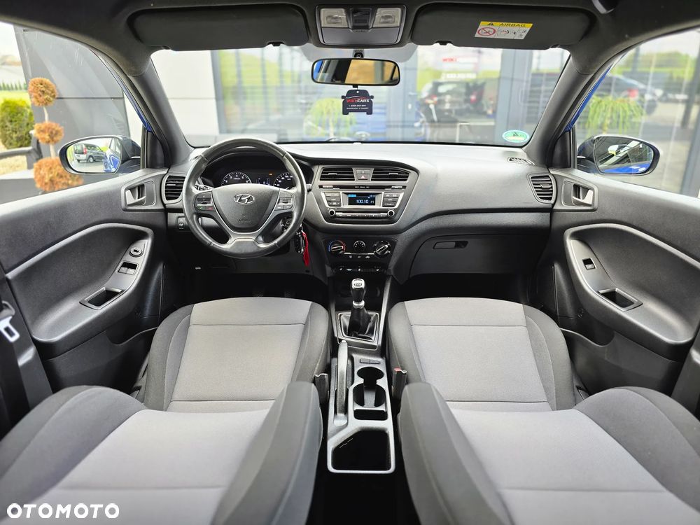 Hyundai i20 1.2 Passion - 25