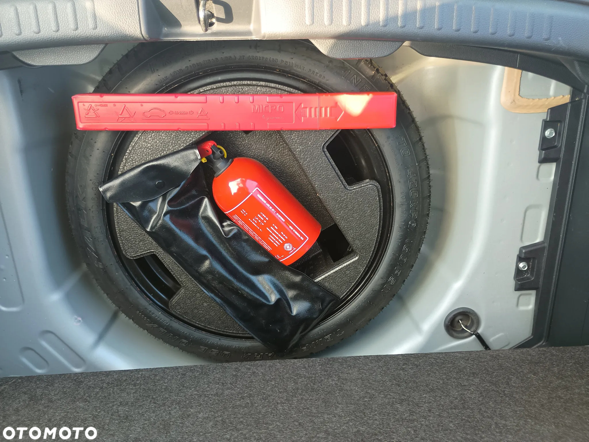 Toyota Yaris 1.5 Comfort - 30
