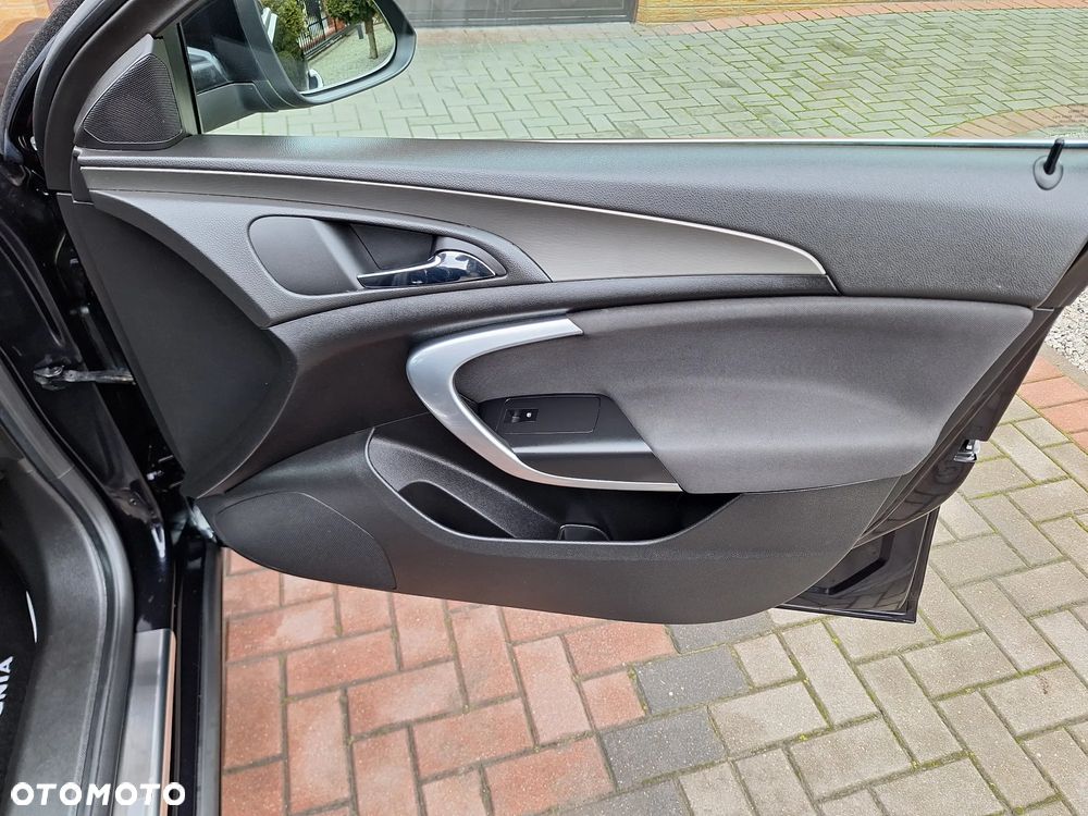 Opel Insignia 1.8 Cosmo - 33