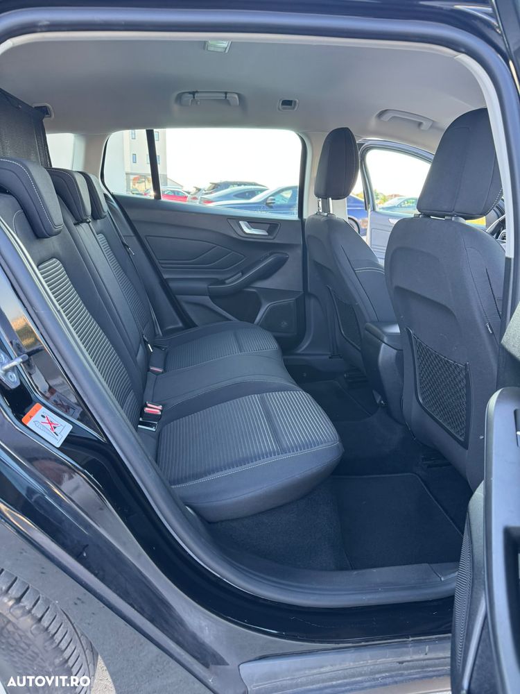Ford Focus 1.5 EcoBlue Start-Stopp-System Aut. TITANIUM - 8