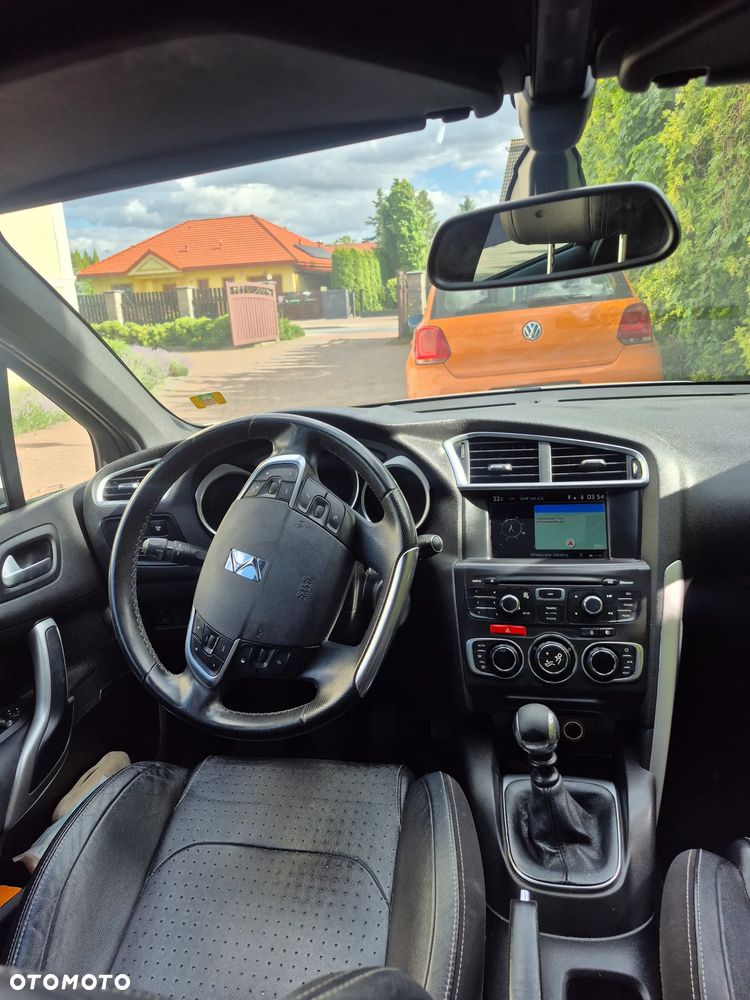 Citroën DS4 1.6 HDi SoChic - 6
